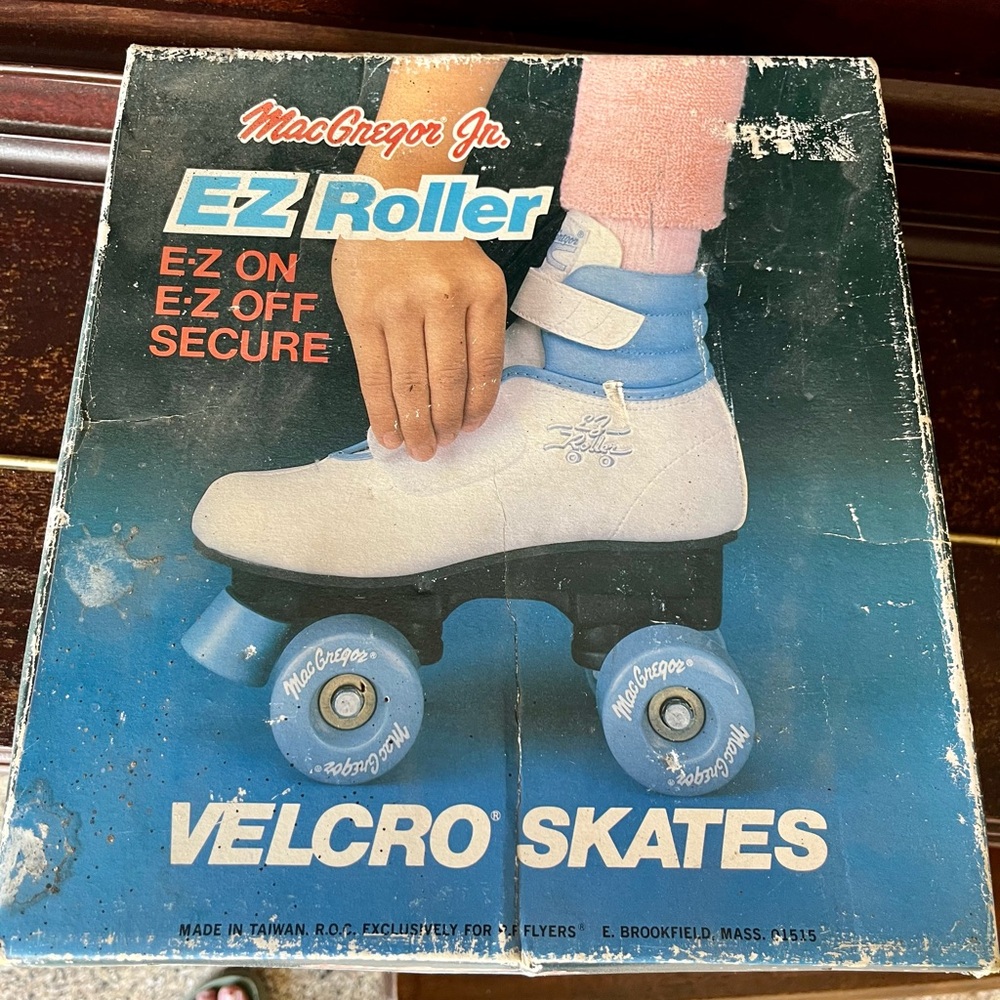 Vintage MacGregor Jr. EZ Roller Velcro Skates white girls 5
